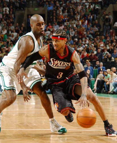 边线发球 边线发球