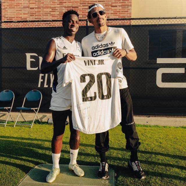 前者是参照 前者是参照