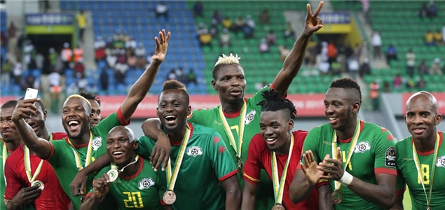 终于现身 终于现身